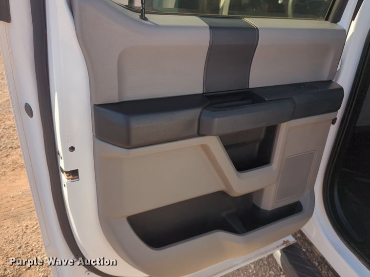 image for item NW9738 2020 Ford F150 XL SuperCrew pickup truck