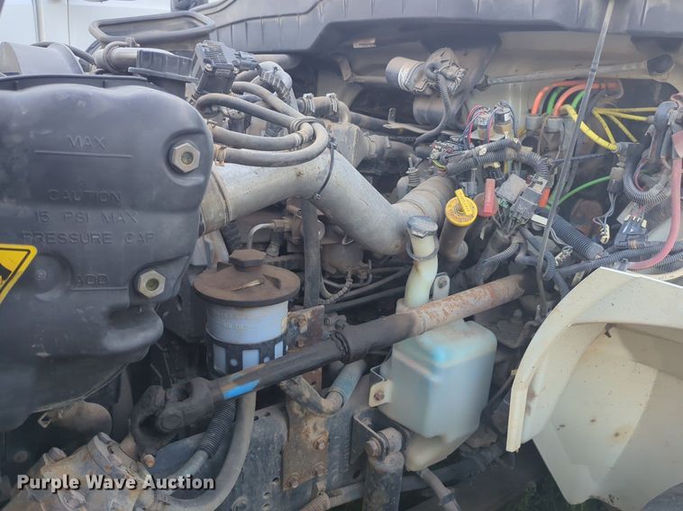 image for item NW9747 2008 International  Durastar  4300 tank truck