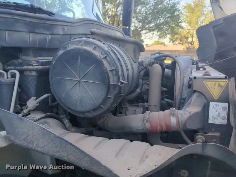 image for item NW9747 2008 International  Durastar  4300 tank truck