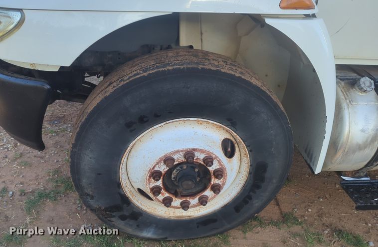 image for item NW9747 2008 International  Durastar  4300 tank truck