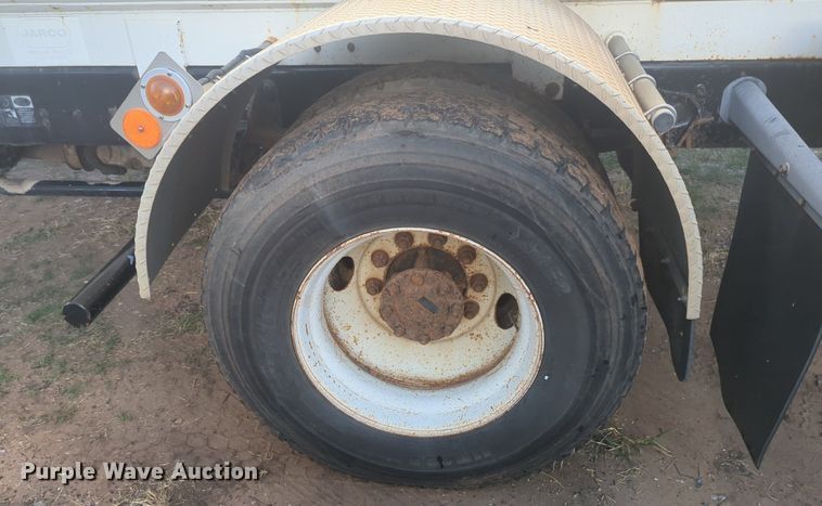 image for item NW9747 2008 International  Durastar  4300 tank truck