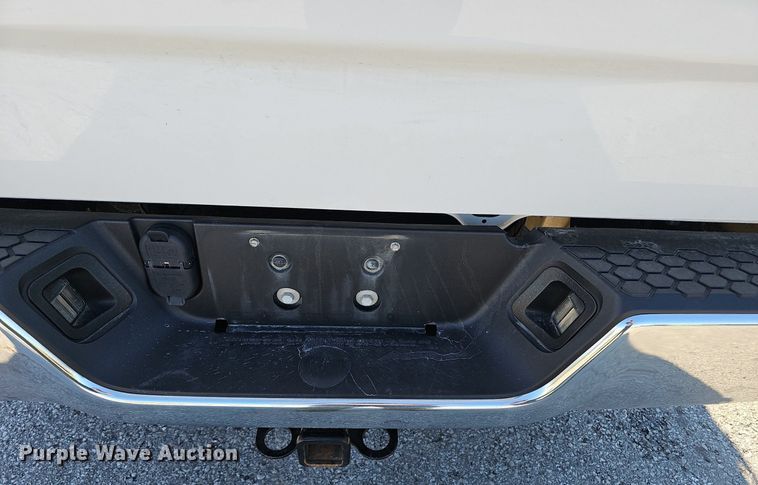 image for item NX9039 2021 Ram 1500 Classic Quad Cab pickup truck