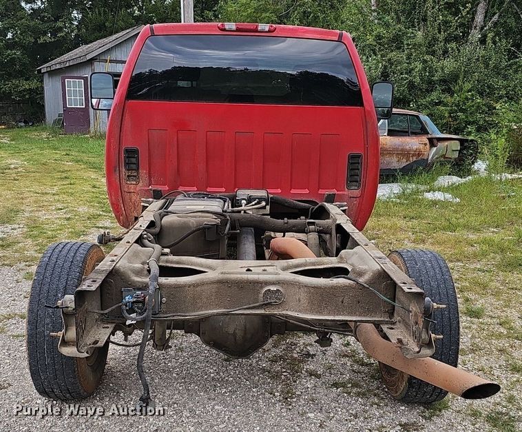 image for item NX9149 2008 Chevrolet Silverado 2500HD pickup truck cab and chassis