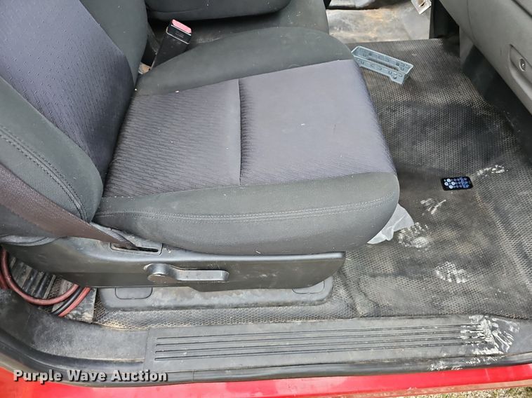 image for item NX9149 2008 Chevrolet Silverado 2500HD pickup truck cab and chassis