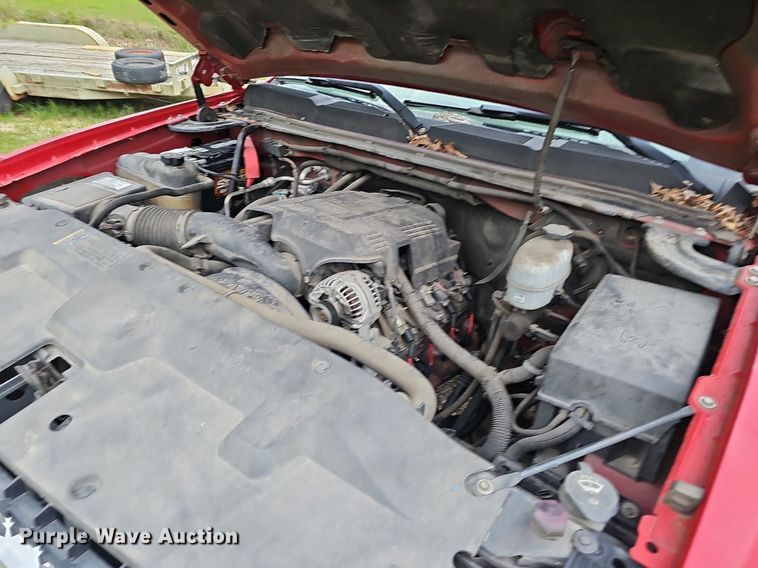 image for item NX9149 2008 Chevrolet Silverado 2500HD pickup truck cab and chassis