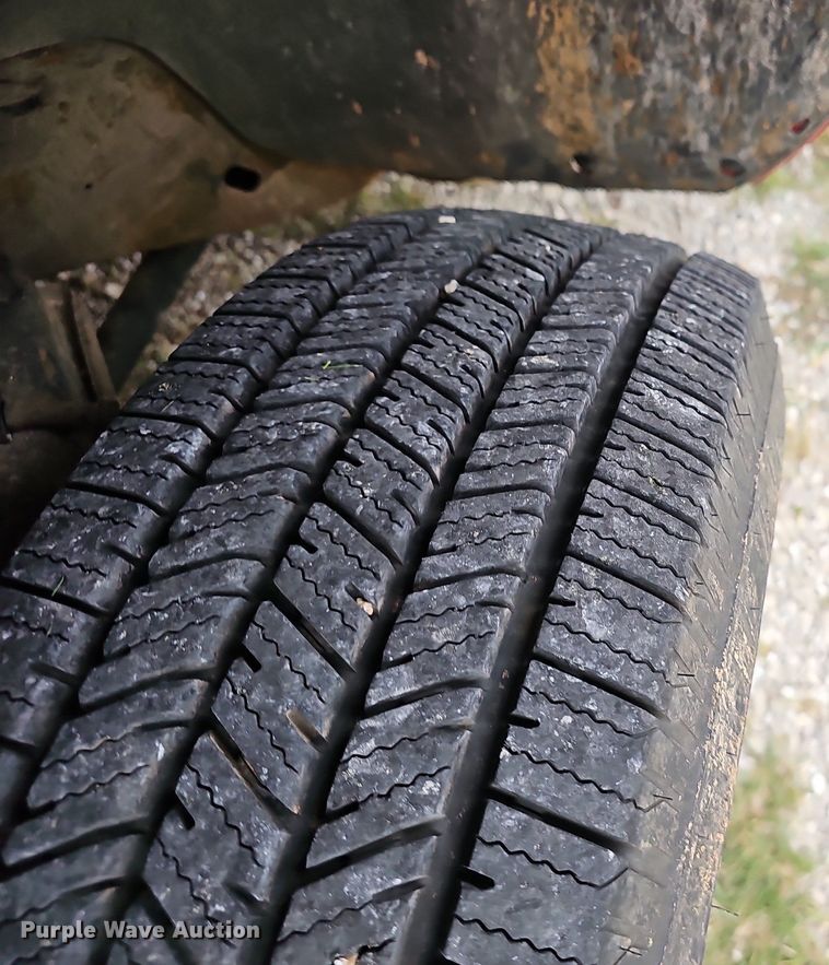 image for item NX9149 2008 Chevrolet Silverado 2500HD pickup truck cab and chassis