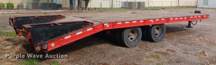 image for item NY9440 2000 Trail-eze equipment trailer