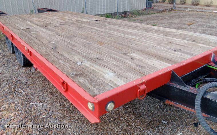 image for item NY9440 2000 Trail-eze equipment trailer