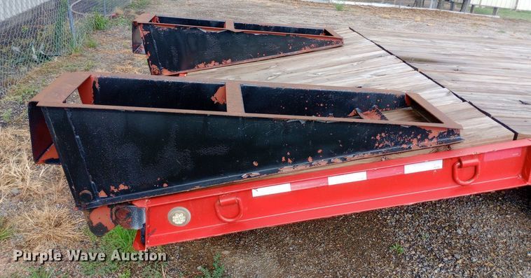 image for item NY9440 2000 Trail-eze equipment trailer