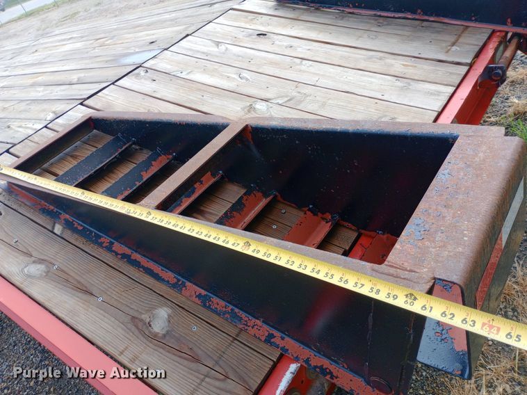 image for item NY9440 2000 Trail-eze equipment trailer