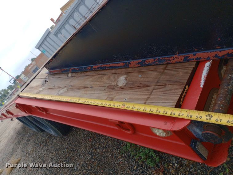 image for item NY9440 2000 Trail-eze equipment trailer