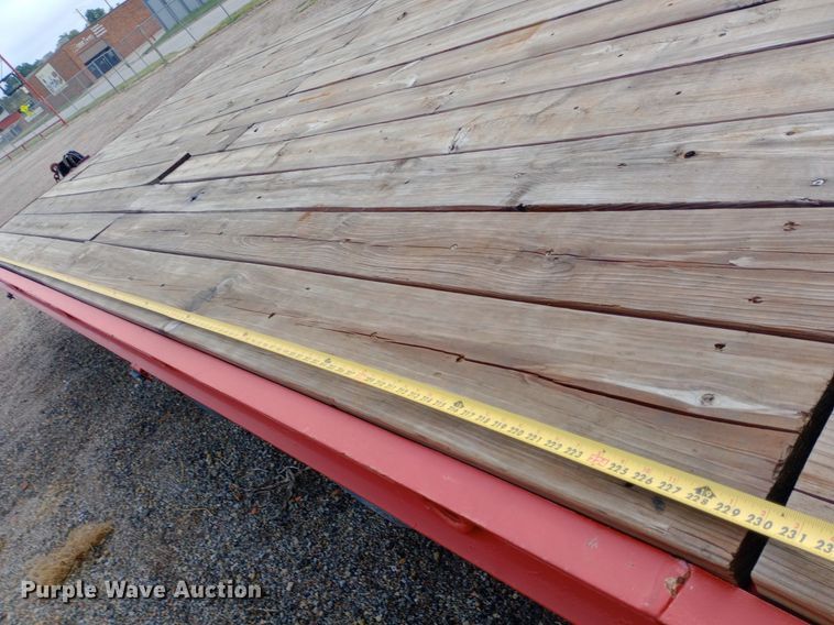 image for item NY9440 2000 Trail-eze equipment trailer