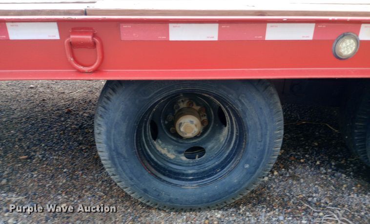 image for item NY9440 2000 Trail-eze equipment trailer