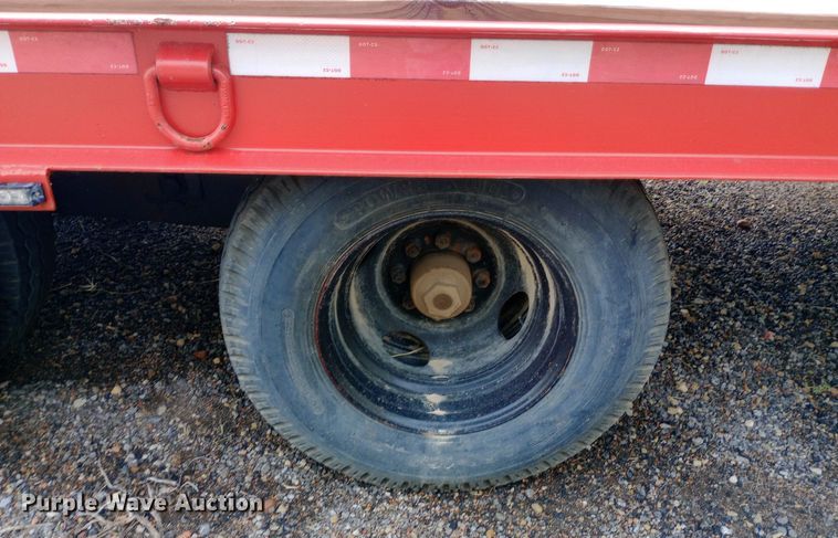 image for item NY9440 2000 Trail-eze equipment trailer