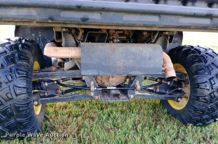 image for item NY9475 2013 John Deere 825i Gator utility vehicle