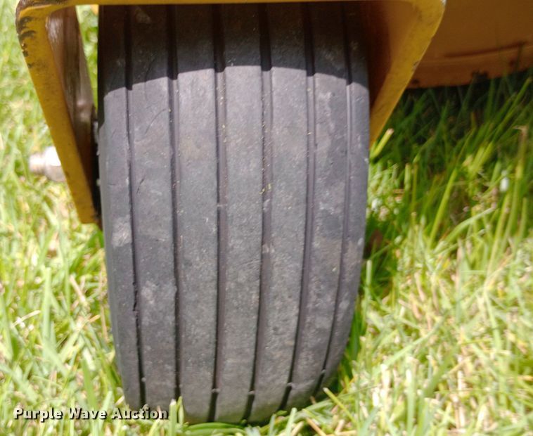 image for item NY9483 2004 Hustler Fastrak Z ZTR lawn mower