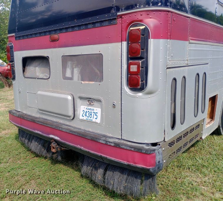 image for item NY9498 1978 AMGN Greyhound  RV