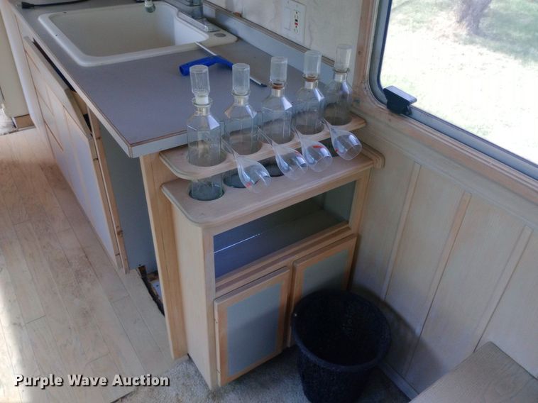 image for item NY9498 1978 AMGN Greyhound  RV