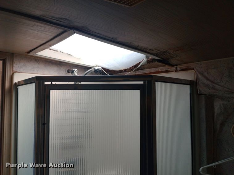 image for item NY9498 1978 AMGN Greyhound  RV