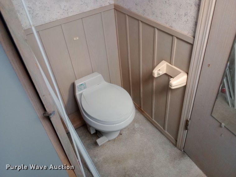 image for item NY9498 1978 AMGN Greyhound  RV