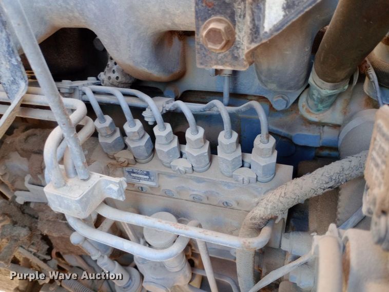 image for item NY9500 1989 Ford  F600 flatbed truck