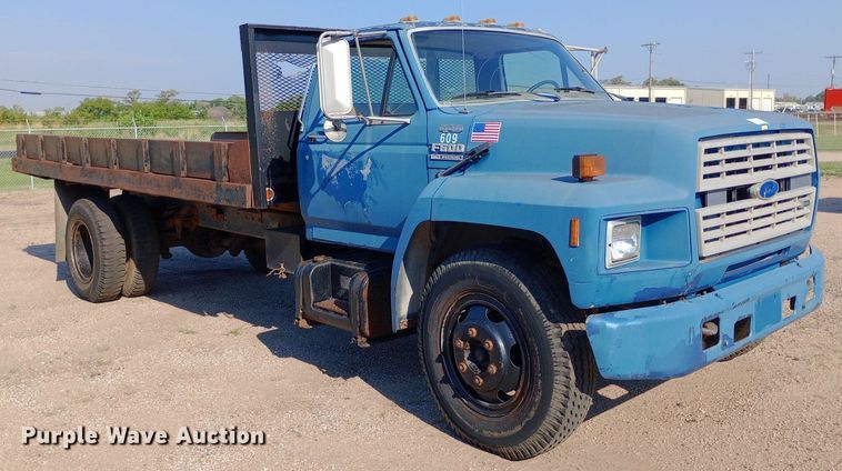 image for item NY9501 1989 Ford F600 dump flatbed truck