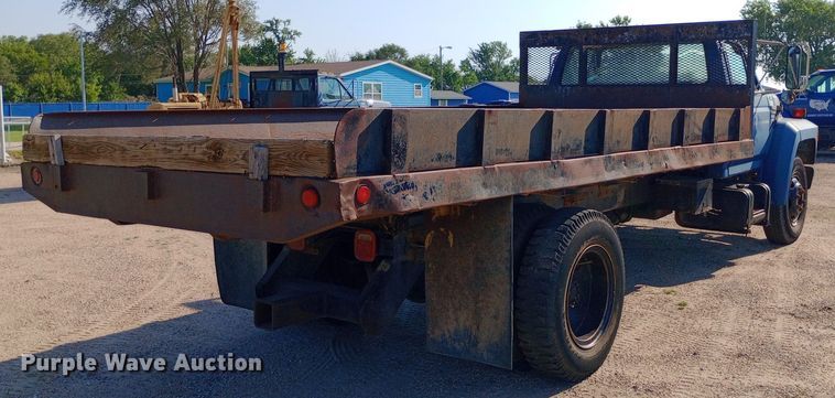 image for item NY9501 1989 Ford F600 dump flatbed truck