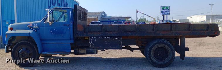 image for item NY9501 1989 Ford F600 dump flatbed truck