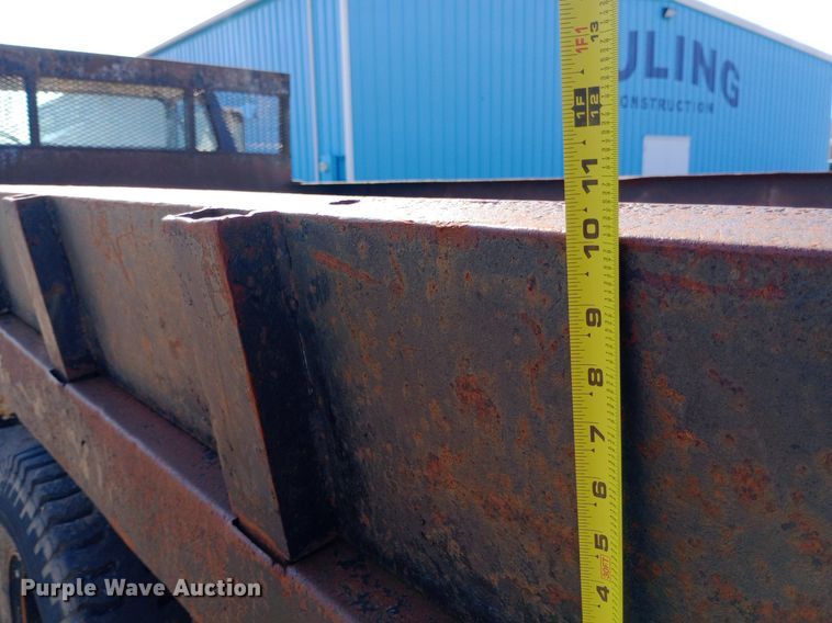 image for item NY9501 1989 Ford F600 dump flatbed truck