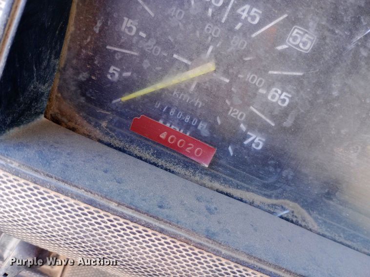 image for item NY9501 1989 Ford F600 dump flatbed truck