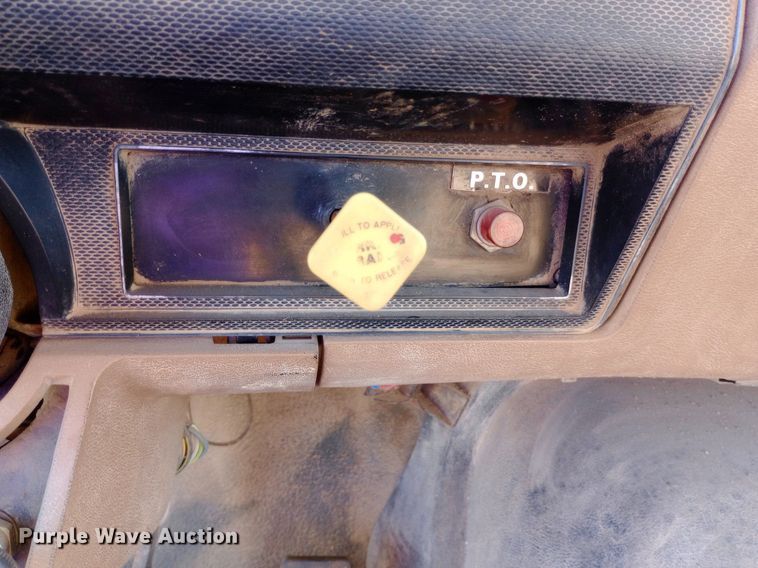 image for item NY9501 1989 Ford F600 dump flatbed truck