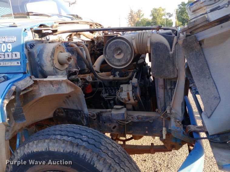 image for item NY9501 1989 Ford F600 dump flatbed truck