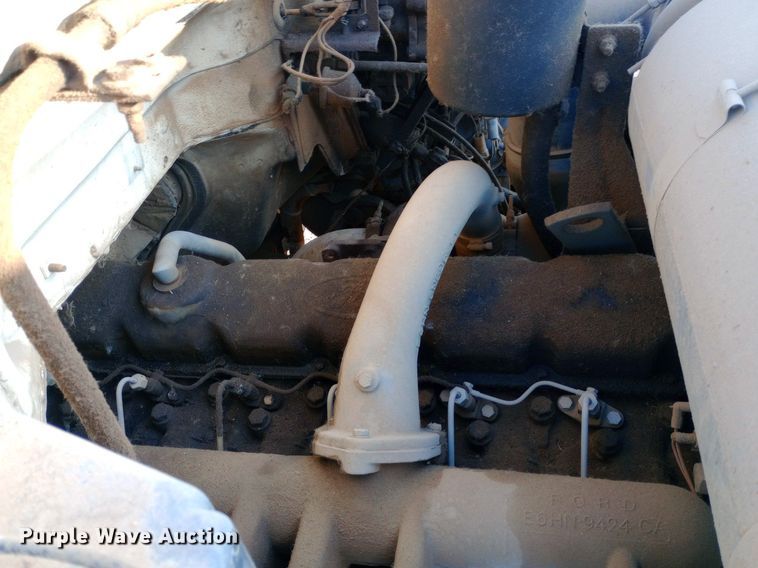 image for item NY9501 1989 Ford F600 dump flatbed truck