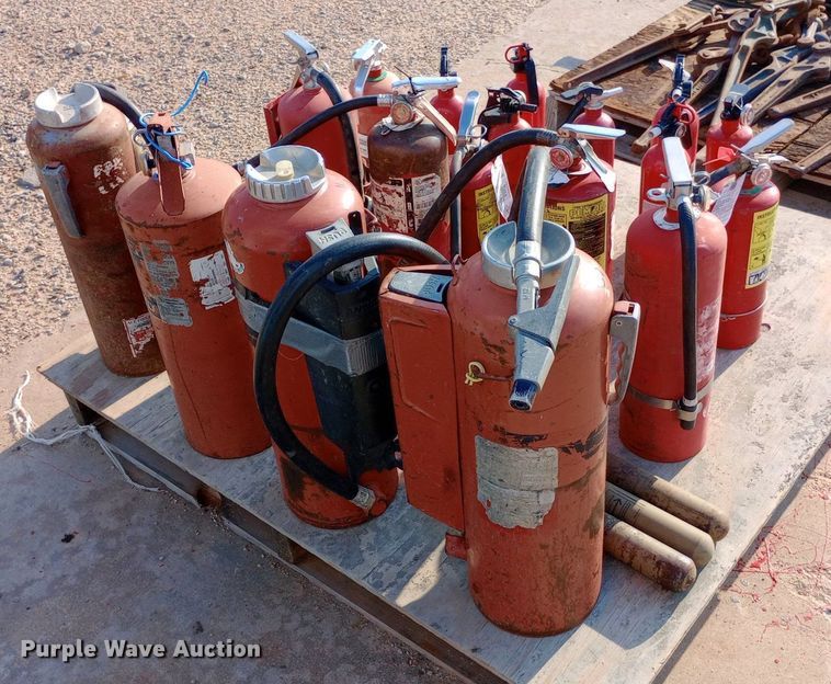 image for item NY9504 (18) fire extinguishers