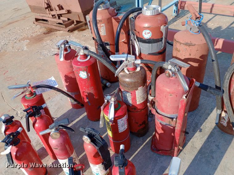 image for item NY9504 (18) fire extinguishers
