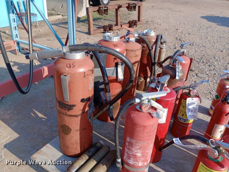 image for item NY9504 (18) fire extinguishers
