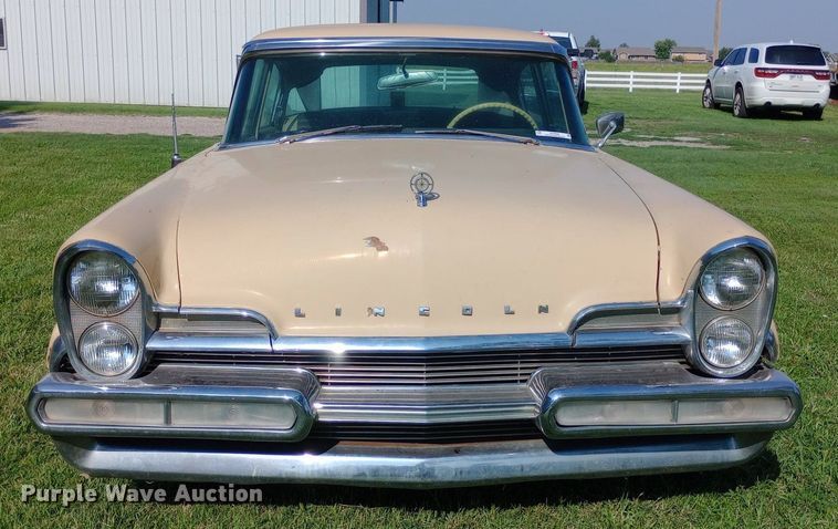 image for item NY9506 1957 Lincoln Premiere coupe