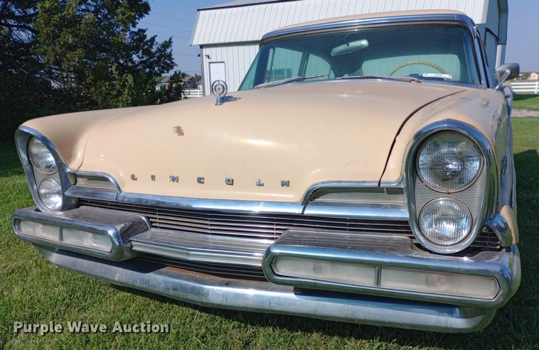 image for item NY9506 1957 Lincoln Premiere coupe