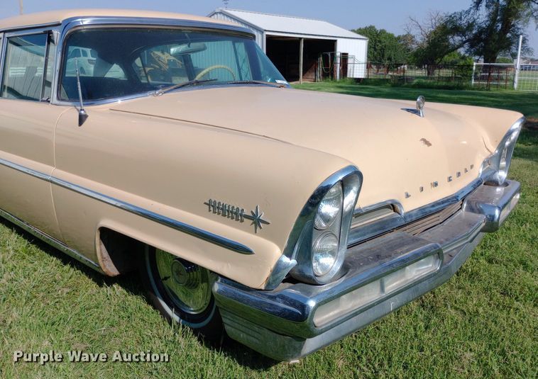 image for item NY9506 1957 Lincoln Premiere coupe