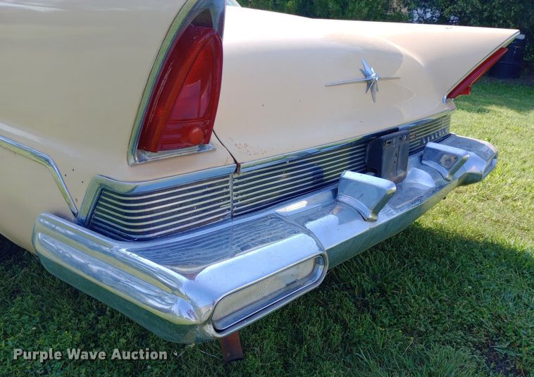 image for item NY9506 1957 Lincoln Premiere coupe