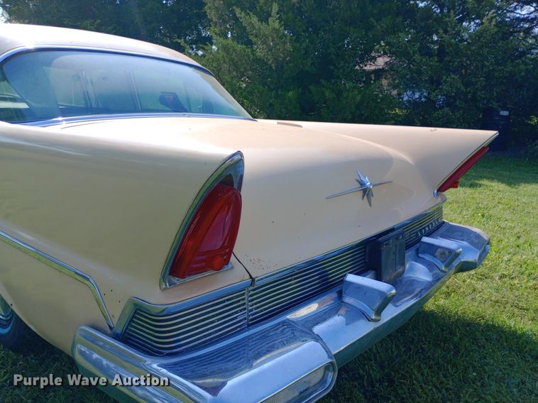 image for item NY9506 1957 Lincoln Premiere coupe