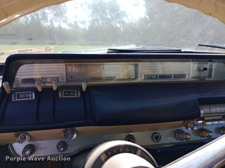 image for item NY9506 1957 Lincoln Premiere coupe