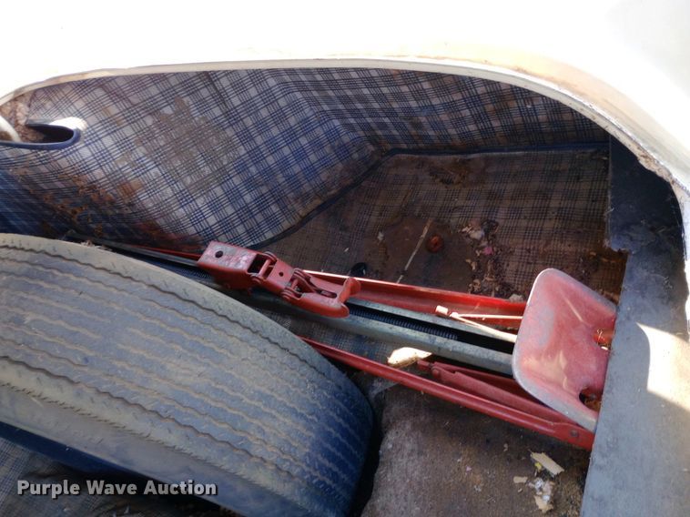 image for item NY9506 1957 Lincoln Premiere coupe