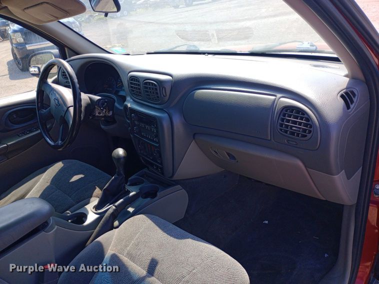 image for item NY9507 2003 Chevrolet TrailBlazer EXT SUV