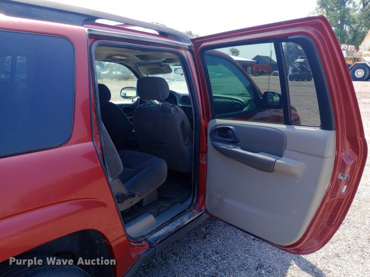 image for item NY9507 2003 Chevrolet TrailBlazer EXT SUV