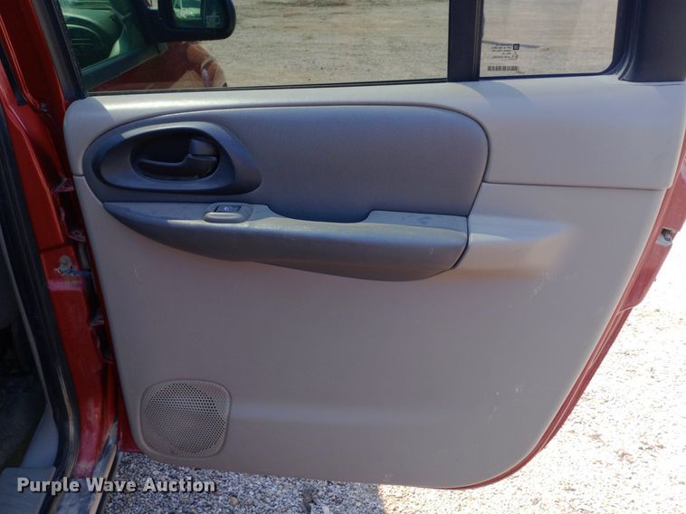 image for item NY9507 2003 Chevrolet TrailBlazer EXT SUV