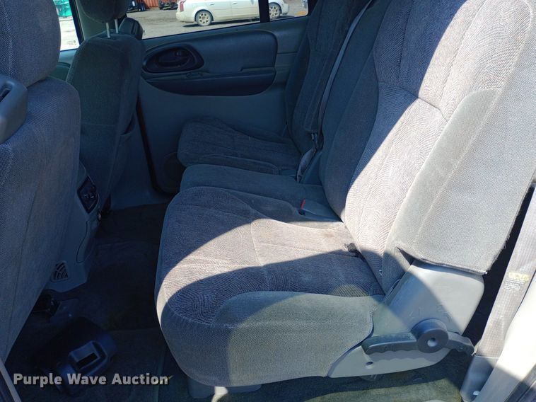 image for item NY9507 2003 Chevrolet TrailBlazer EXT SUV
