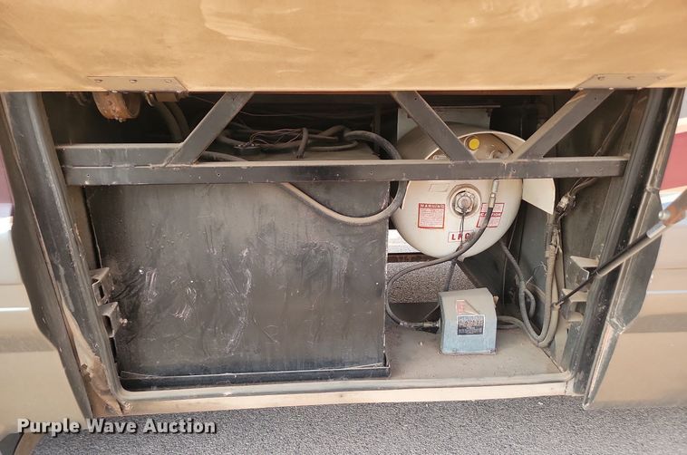 image for item OD9666 1997 Monaco Navigator RV