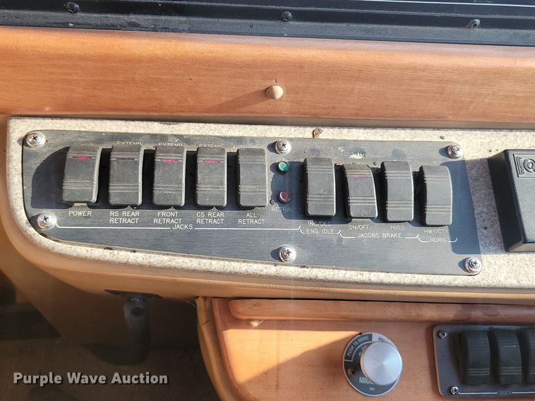 image for item OD9666 1997 Monaco Navigator RV