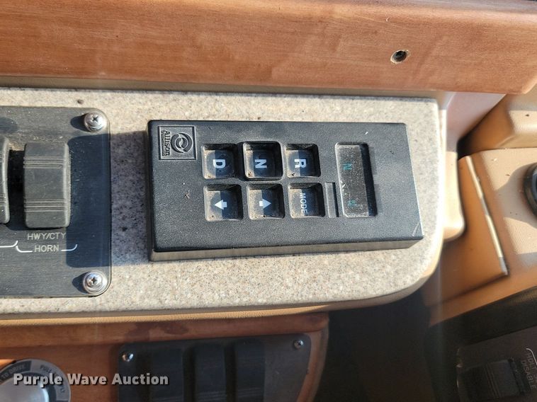 image for item OD9666 1997 Monaco Navigator RV